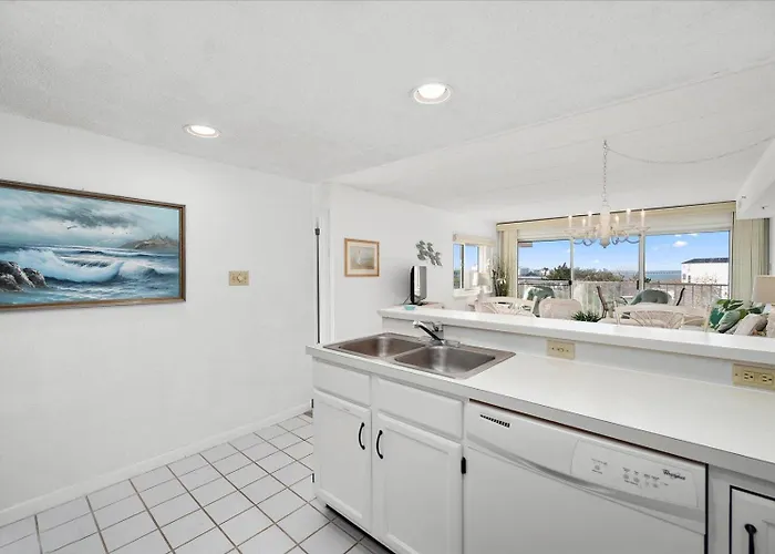 Beautiful 3 Bed At Triton's Trumpet With Bay View! Holiday home