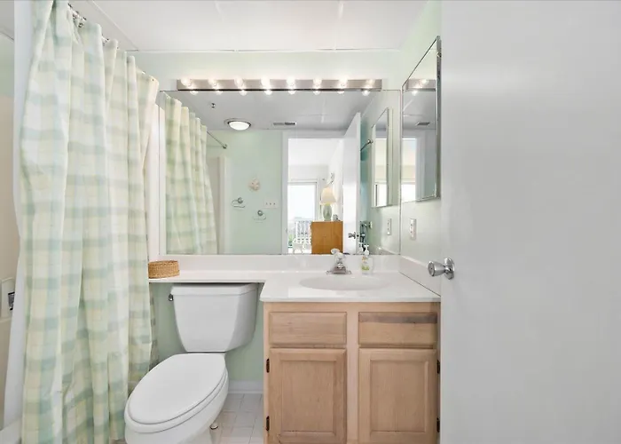 Beautiful 3 Bed At Triton's Trumpet With Bay View! Ocean City