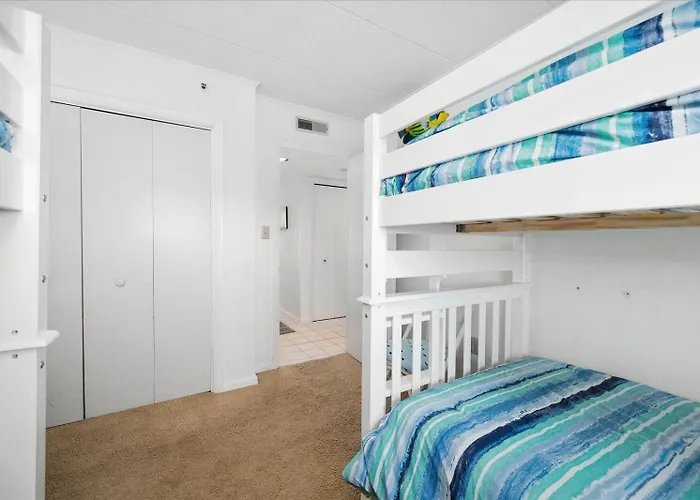 Beautiful 3 Bed At Triton's Trumpet With Bay View! Holiday home Ocean City