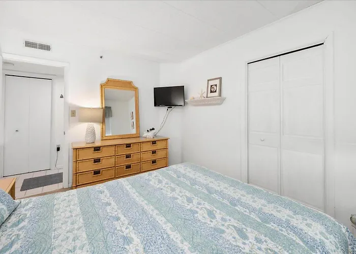Beautiful 3 Bed At Triton's Trumpet With Bay View! Holiday home