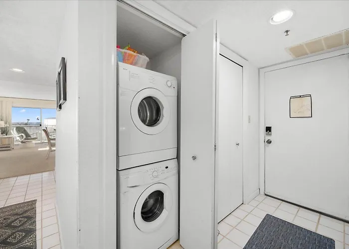 Beautiful 3 Bed At Triton's Trumpet With Bay View! Holiday home
