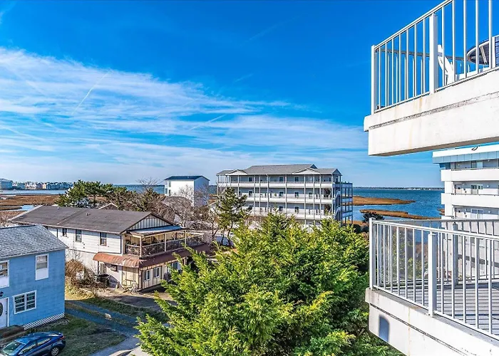 Beautiful 3 Bed At Triton's Trumpet With Bay View! * Ocean City