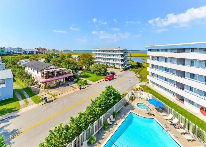 Beautiful 3 Bed At Triton's Trumpet With Bay View! Ocean City